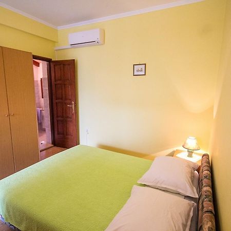 Sandra House With Apartment Umag Kültér fotó